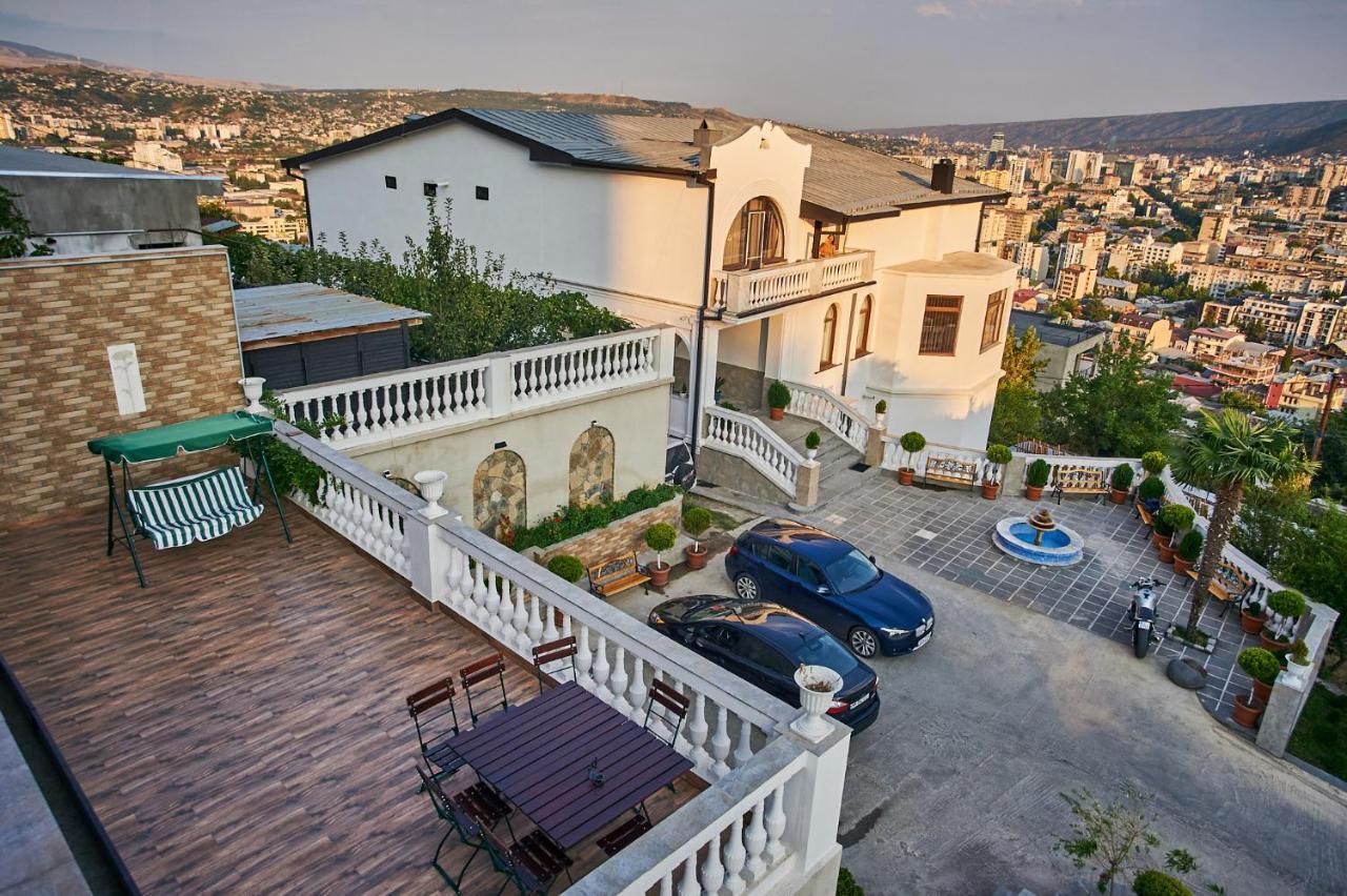 The Hilltop Skyline Hotel تبليسي المظهر الخارجي الصورة